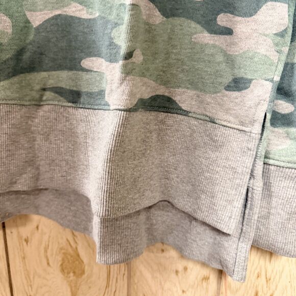 Time and Tru Camouflage Crewneck Sweatshirt - Picture 3 of 4